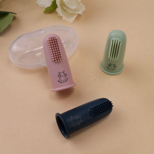 Mums&Moore Baby Silicone Toothbrush Case - Image 2