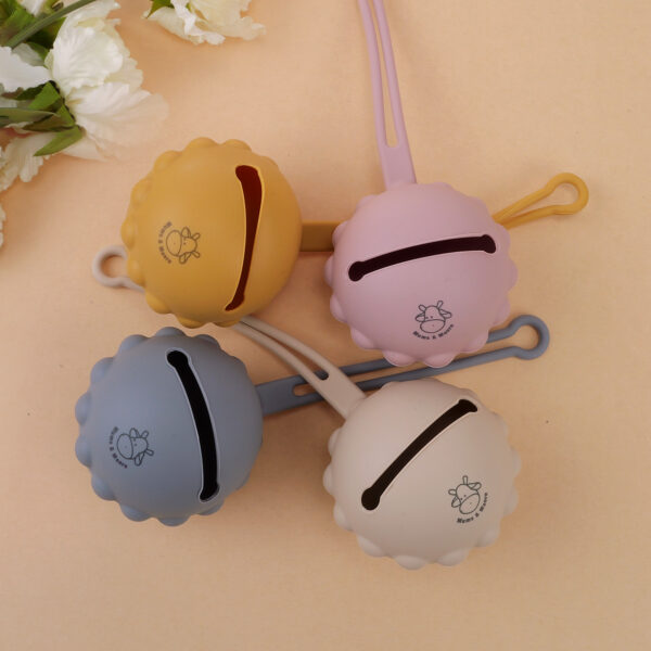 Mums&Moore Basketball Pacifier Holder - Image 6