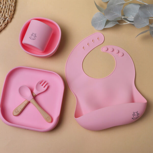 Mums&Moore Silicone Square Baby Feeding Set - Image 4