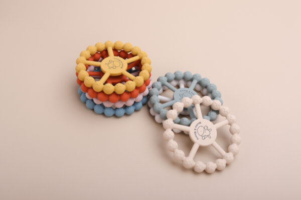 Mums&Moore Round Silicone teether - Image 10