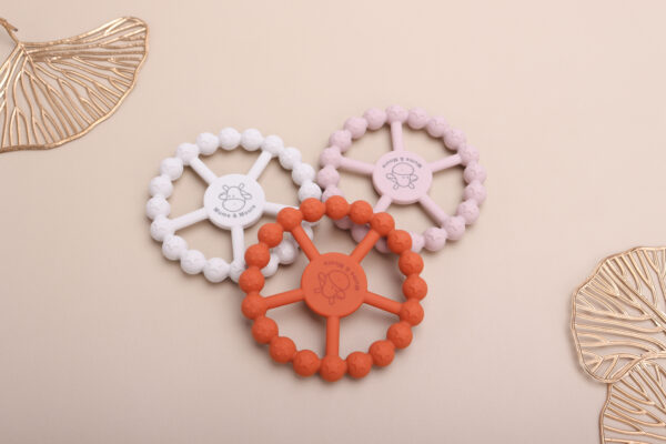 Mums&Moore Round Silicone teether - Image 3